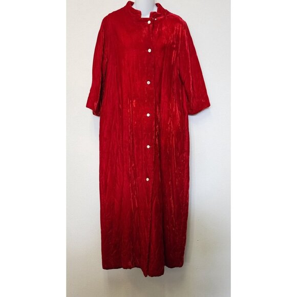 Vintage Opera Coat Red Velvet 12 White Pearly Buttons Quilted Soft Classy Long - Picture 1 of 14